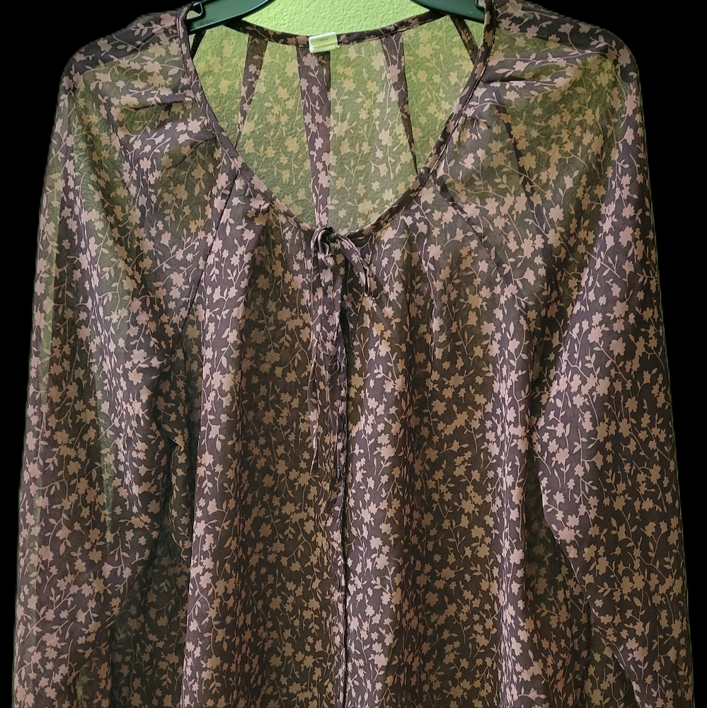 Like New Old Navy Burgandy Floral Blouse